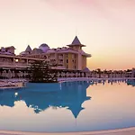 Resort Star Side